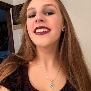 Meet your Posher, Lanie